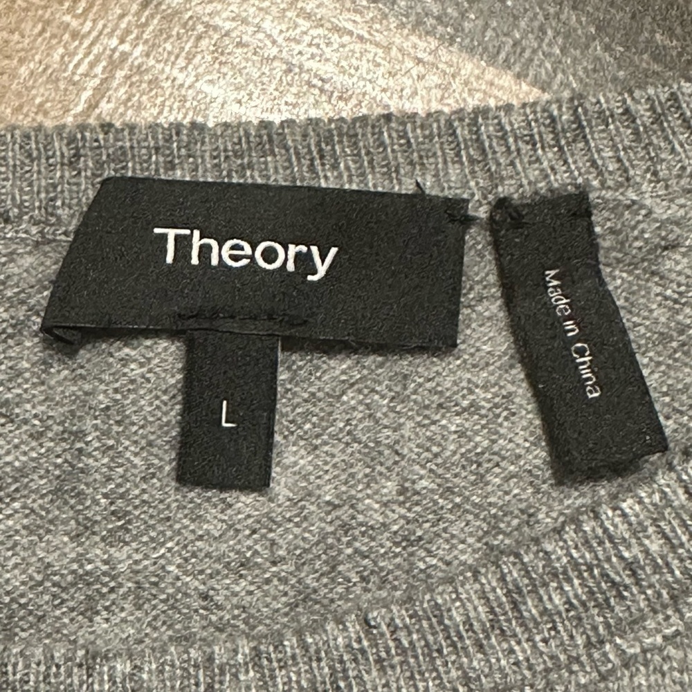 Theory Toleema B Cold Shoulder Cashmere Sweater - Picture 5 of 6